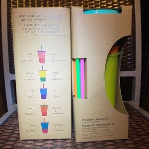 ❗️COLOR CHANGING CUPS❗️